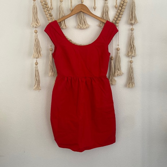 American Eagle Outfitters red mini dress cap sleeve bubble style open back 2 - Picture 3 of 16